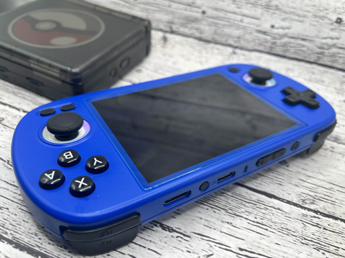 Anbernic RG40XX H First Impressions | Retro Handhelds