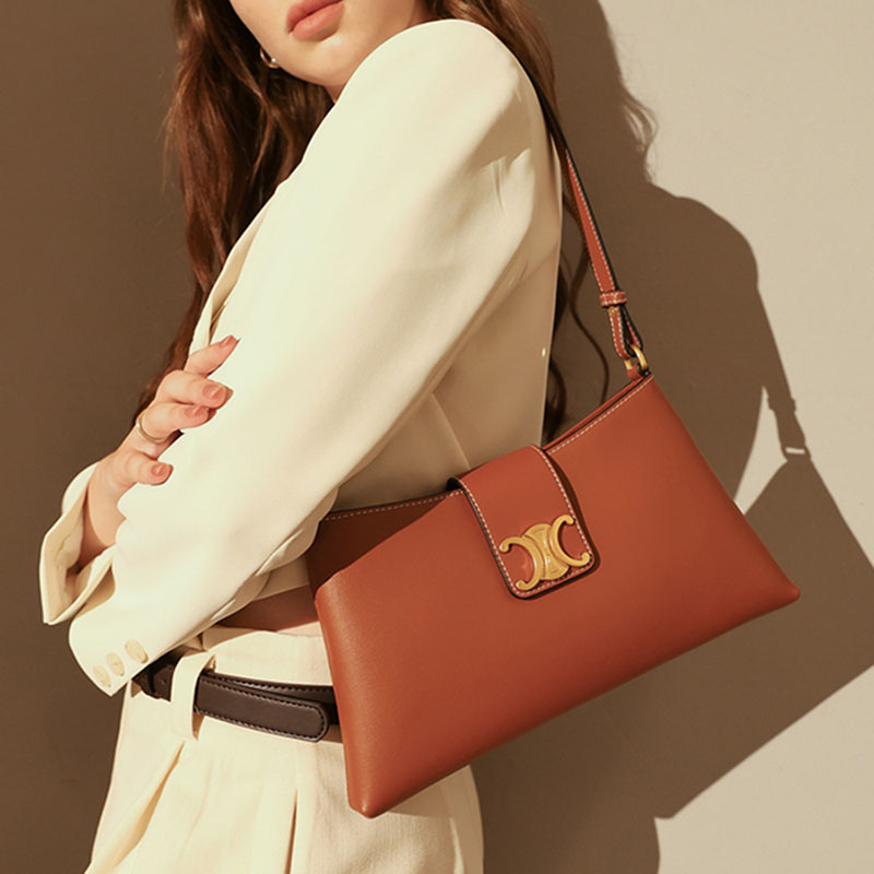 Women's Genuine Leather Trapezoid Magnetic Closure Shoulder