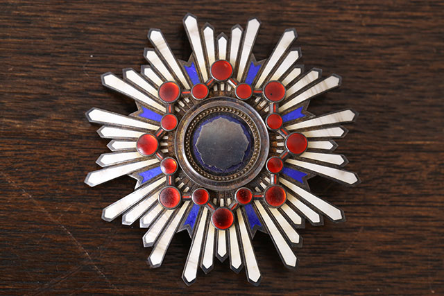 神奈川県横浜市】勲章 勲一等瑞宝章副章 勲二等瑞宝章本章を出張買取