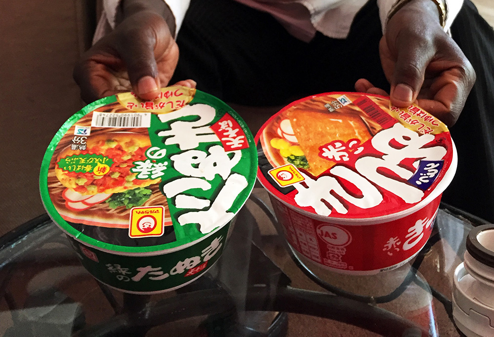 悲報】赤いきつねと緑のたぬき、税込200円超えに / 東洋水産が「マル