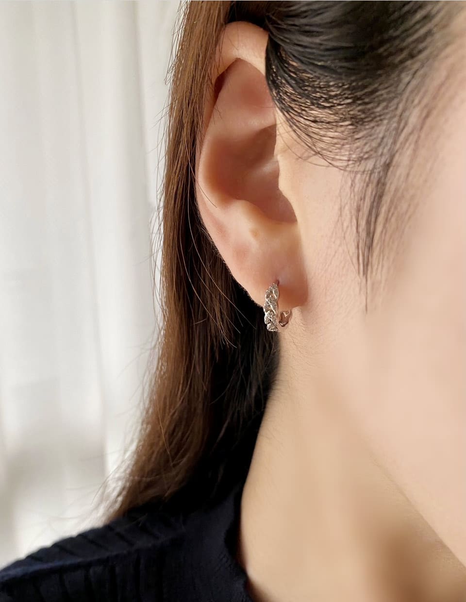 CZリーフフープピアス シルバー925 – 金属アレルギー対応の