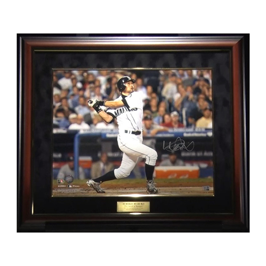 イチロー直筆サイン入りマリナーズ スウィングフォト 特製フレーム