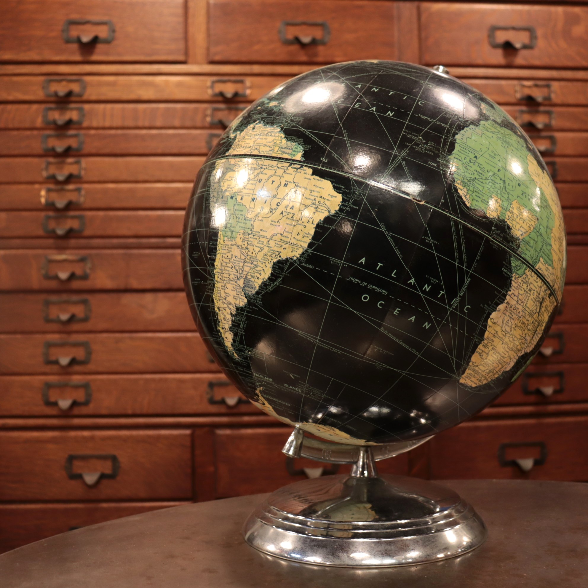 ブラックオーシャンとは？ アンティーク地球儀のススメ | BLOG