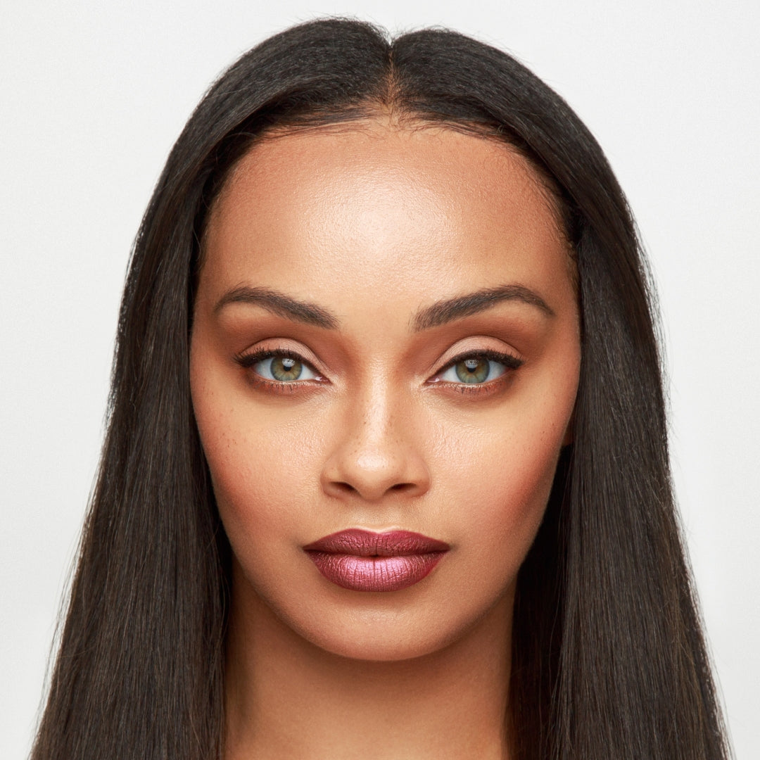 Legendary Crème | A Rich Frosted Berry with Multifaceted Shimmer