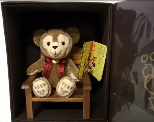 歴代ニューイヤーダッフィー 2006～2013年コレクションドールのご紹介