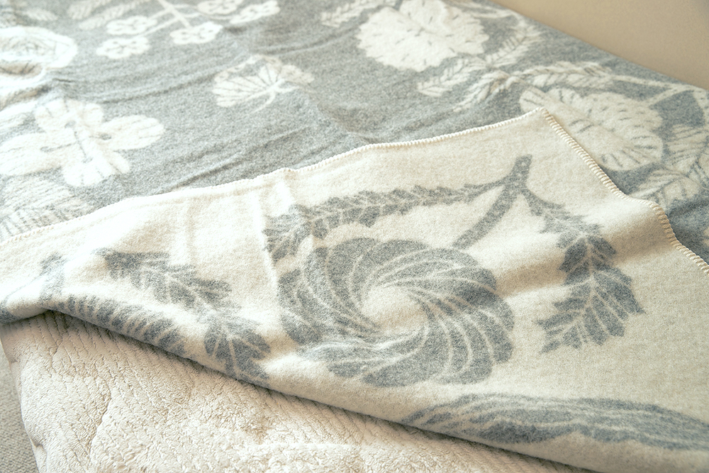 ラプアンカンクリ ウールブランケット VILLIKUKKA (ヴィリクッカ