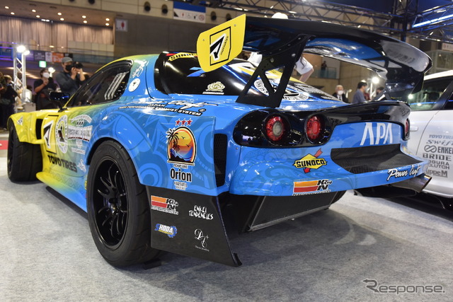 ロータリーの老舗RE雨宮、RX-7 ドリフトマシンを発表…東京オートサロン