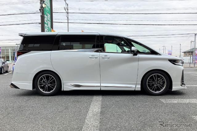 40系ヴェルファイア、アルファードハイブリッド／ヴェルファイア