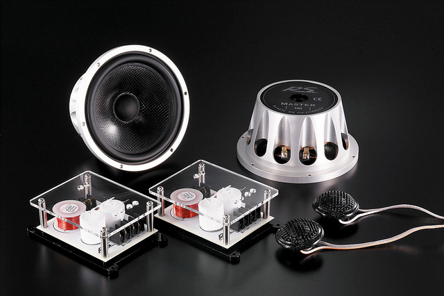 スーパーハイエンドブランド「Micro-Precision」の最高峰スピーカー