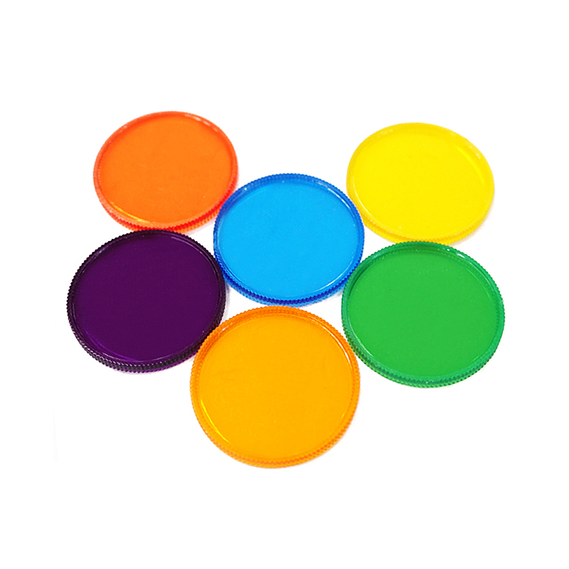 カラフルなプラスチック製の丸いチップ教育玩具を数える透明カウンター