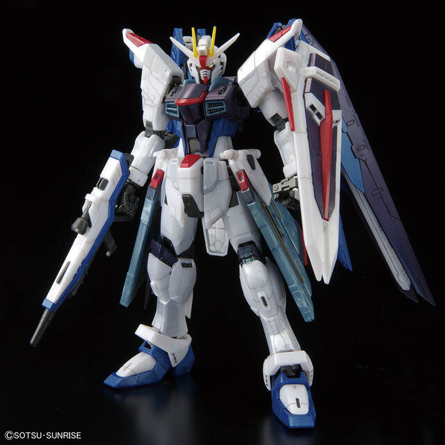 機動戦士ガンダムSEED」より、「フリーダム」ら3機が揃い踏み！ 限定