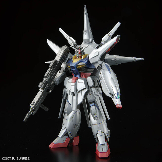 機動戦士ガンダムSEED」より、「フリーダム」ら3機が揃い踏み！ 限定