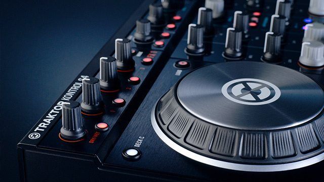 Kontrol S2 & S4 MK2: New Traktor DJ Compatible Controllers - DJ