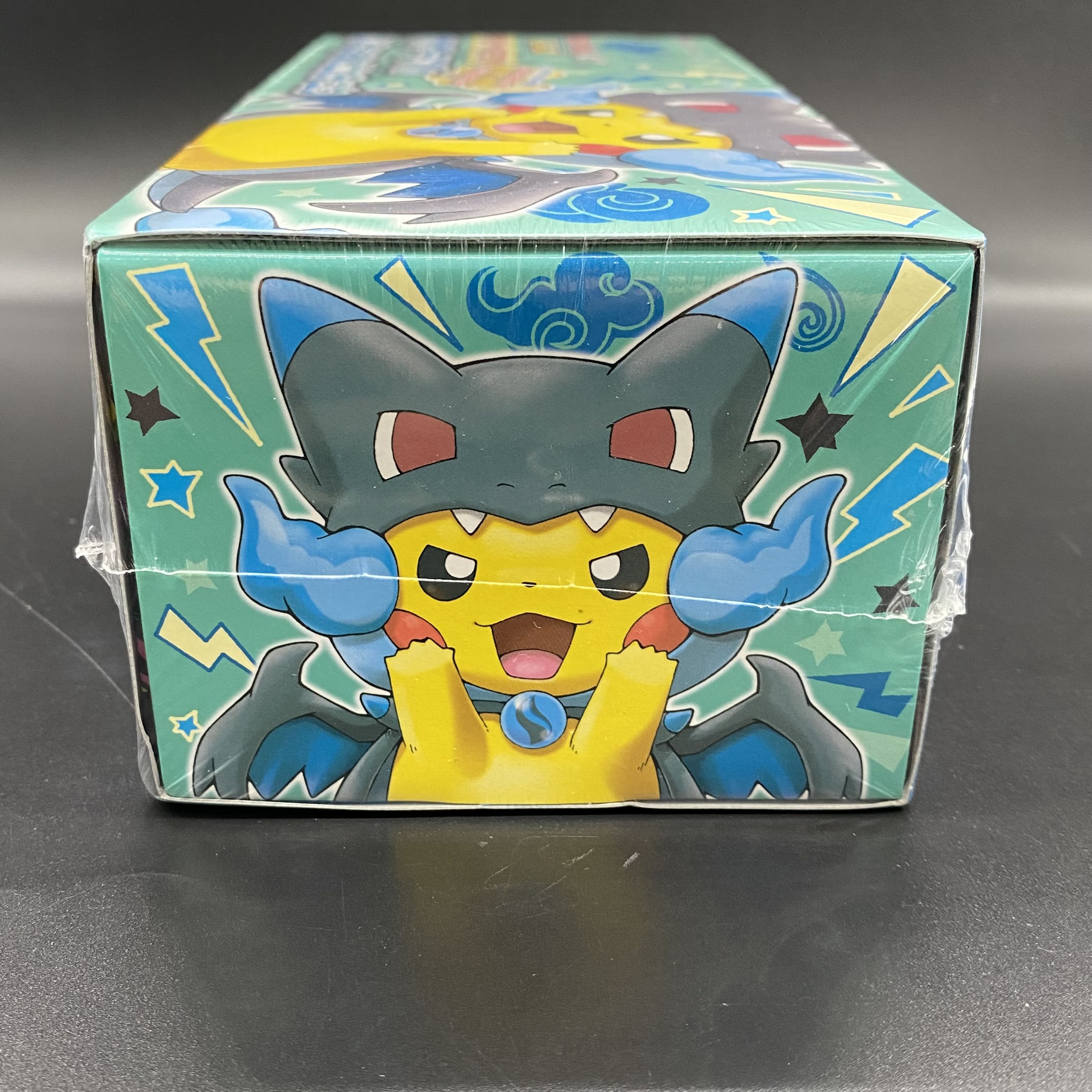 スペシャルBOX メガリザードンXのポンチョを着たピカチュウ 未開封BOX