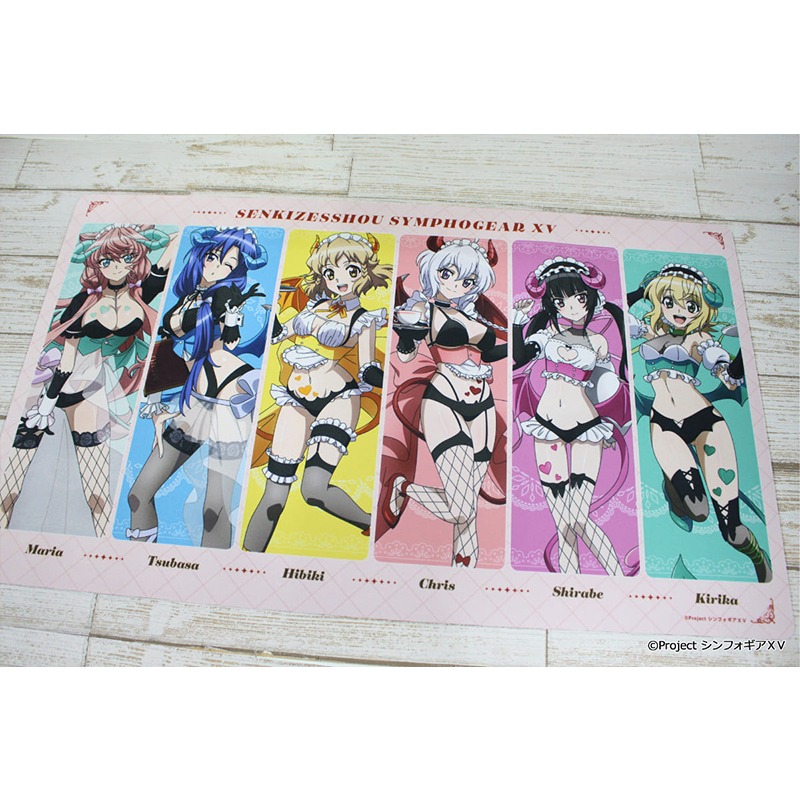 戦姫絶唱シンフォギアXV 描き下ろし デスクマット 小悪魔ウェイトレス
