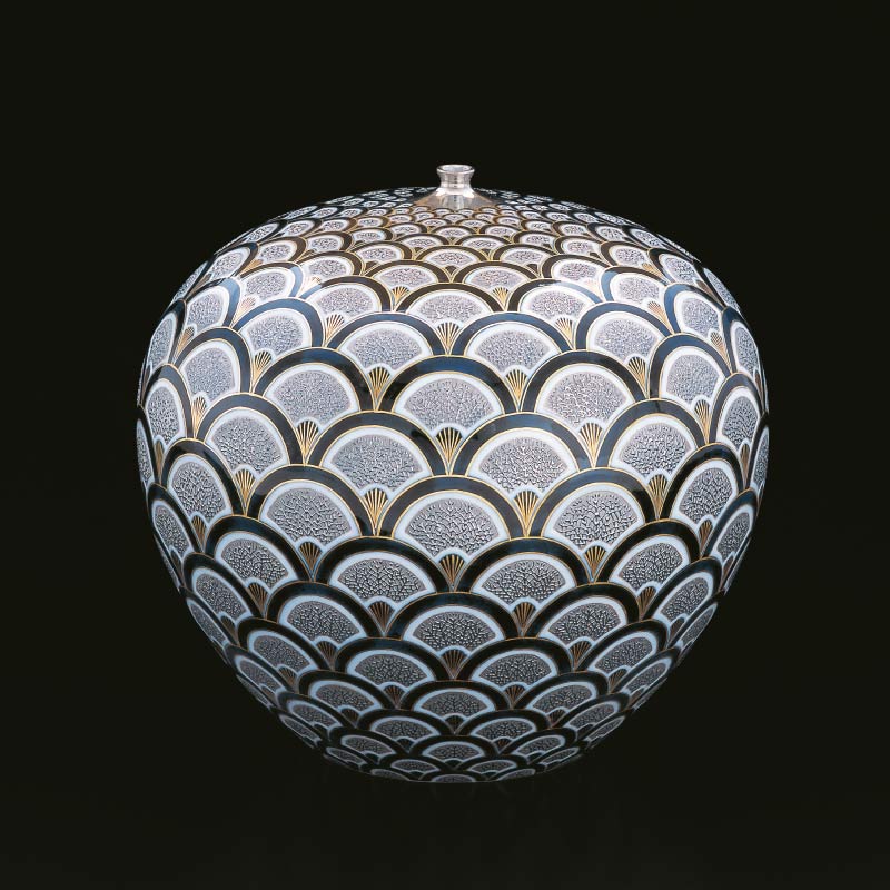 純プラチナ彩・セラミックの宝石 山本 一洋 遺作展｜三越銀座