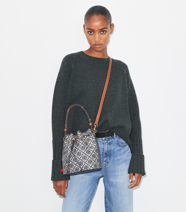 Tモノグラム バケットバッグ: レディース クロスボディバッグ | Tory