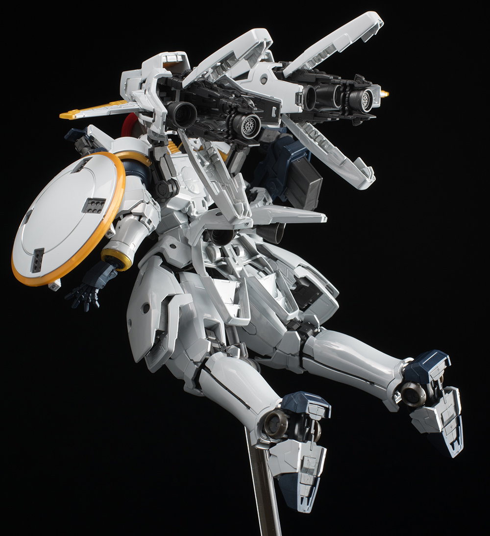 RG トールギスEW［チタニウムフィニッシュ］