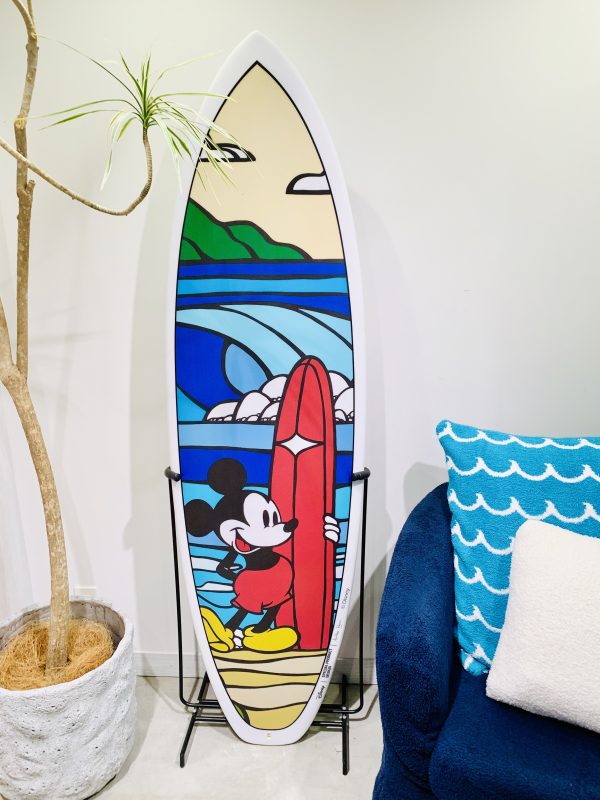 サーフミッキー×ヘザーブラウンが夢の共演! コラボカプセルが3/14(土