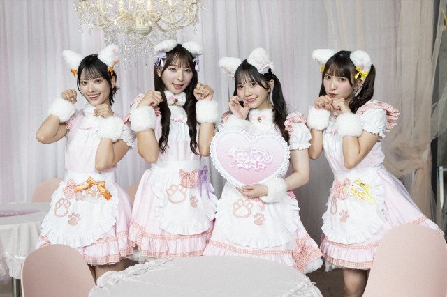 SWEET STEADY（すいすて）がメイドカフェ勤務姿…動画＆店舗名公開 王道