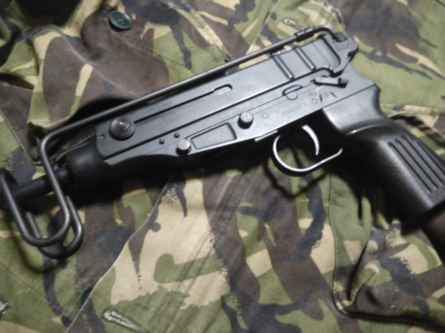 マルゼン vz61 スコーピオン ガスブローバックガンレビュー | サバゲー