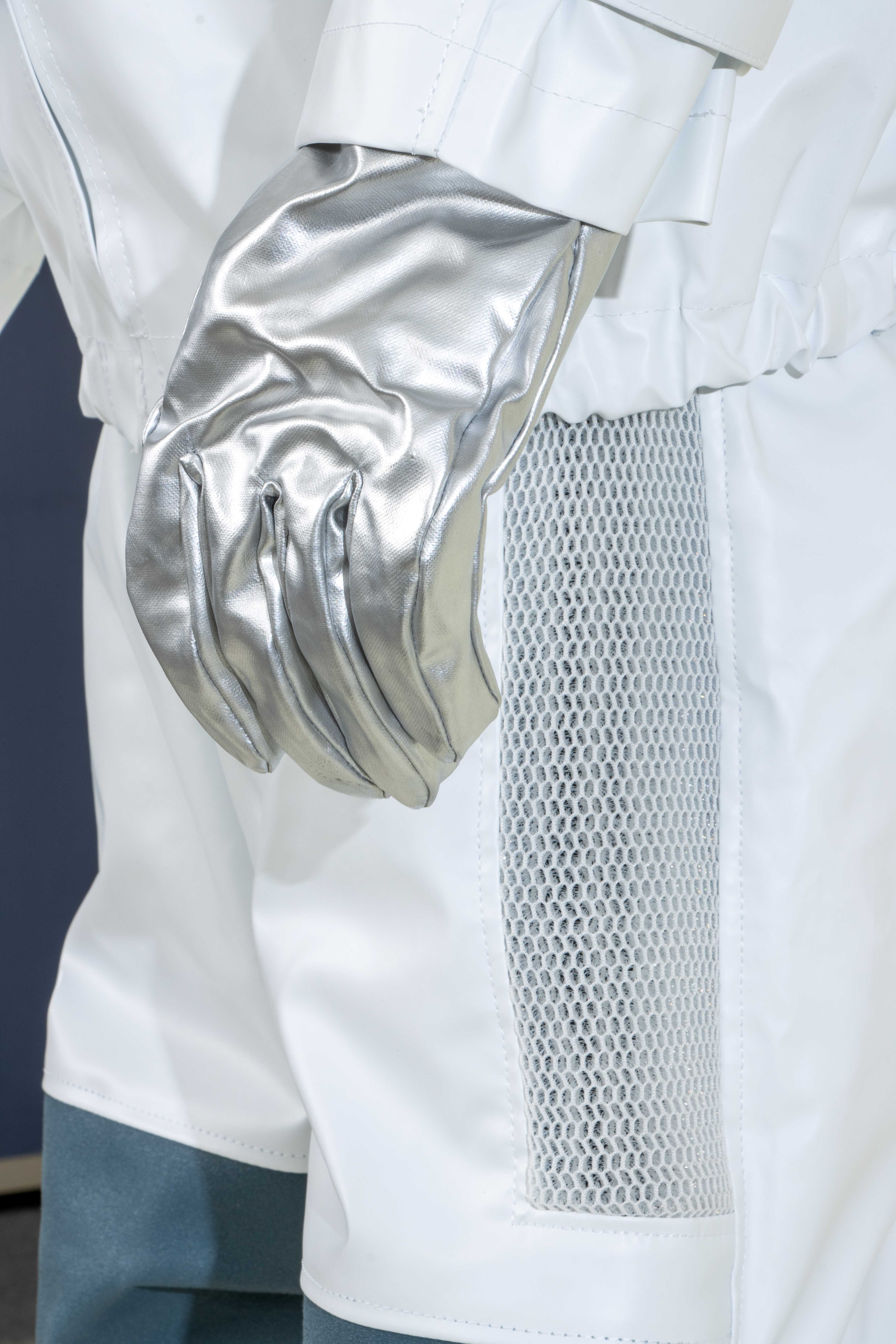 サイボウカタログ | 蜂防護服(ハチ・ガードⅡ)