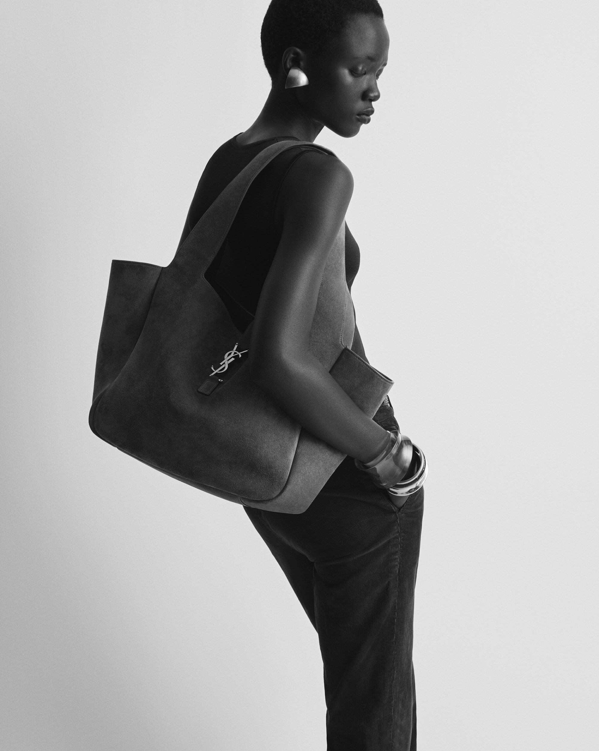 LE 5 À 7 BEA（スエード） ブラウン | Saint Laurent | YSL JA-JP