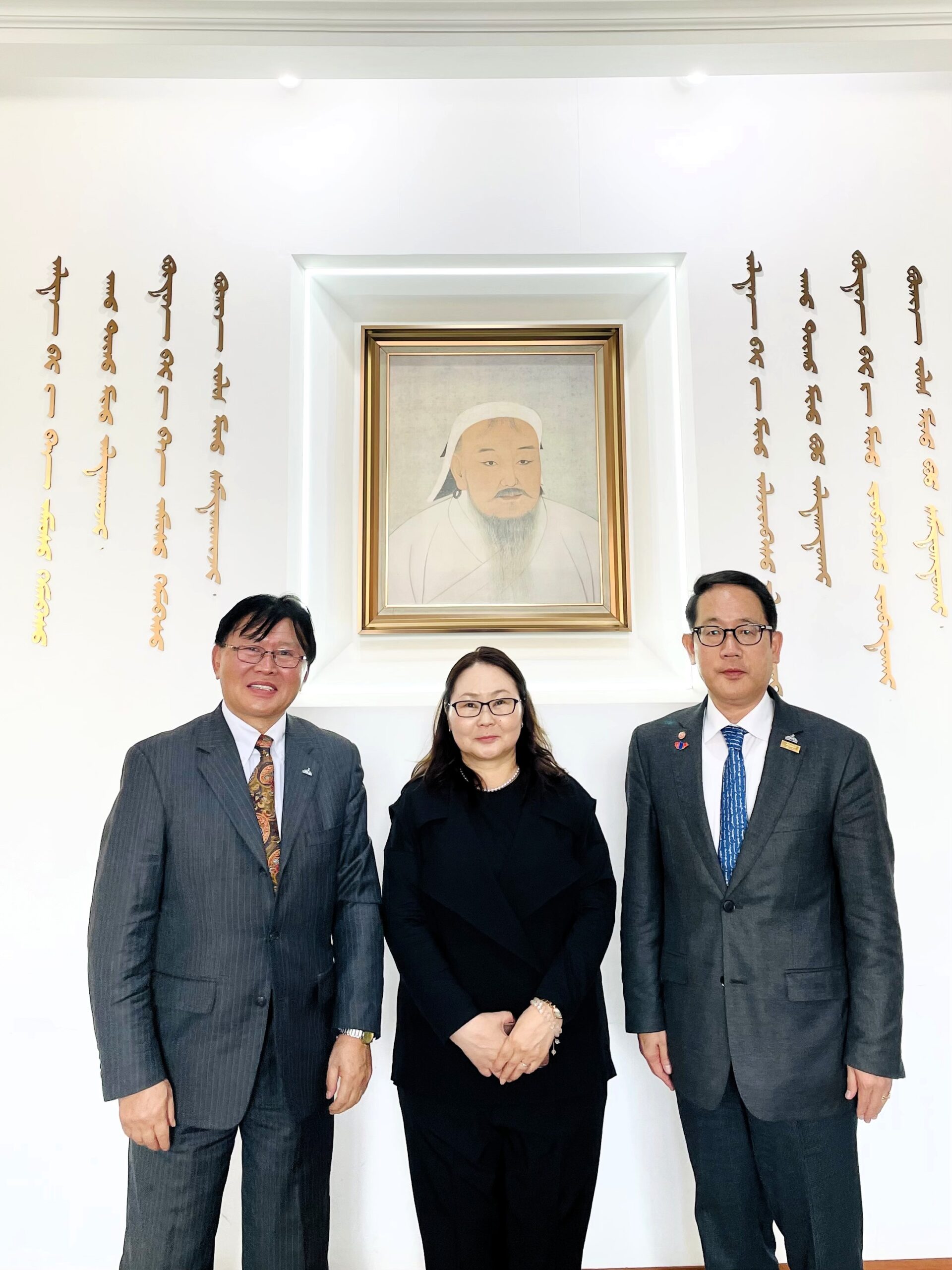 20年の歳月をかけた大作、日本初の本格的『モンゴル語慣用句辞典