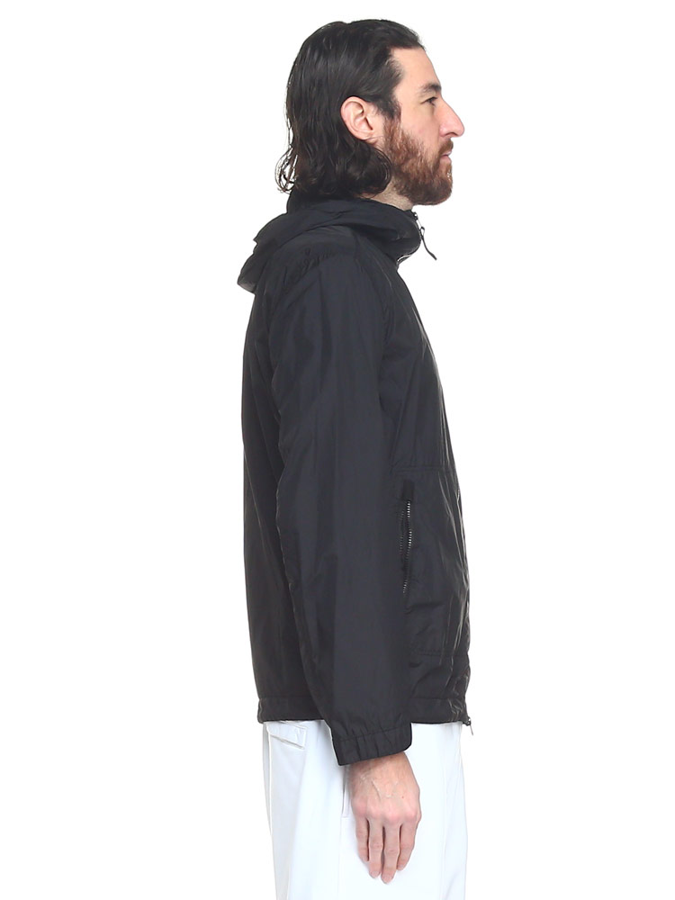 STONE ISLAND (ストーンアイランド) ナイロン フルジップ ブルゾン