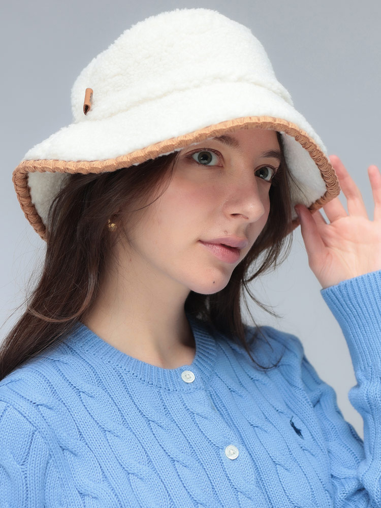 UGG (アグ) ロゴ ボア バケット ハット バケハ fluff Scalloped Hat
