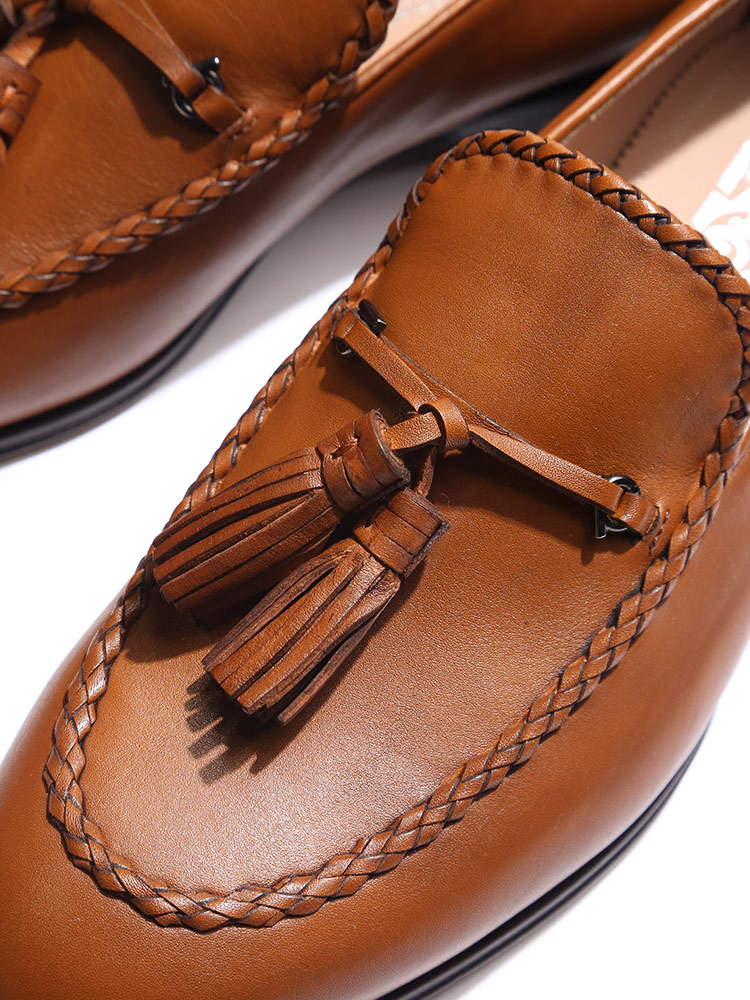 Salvatore Ferragamo (サルヴァトーレフェラガモ) レザー タッセル