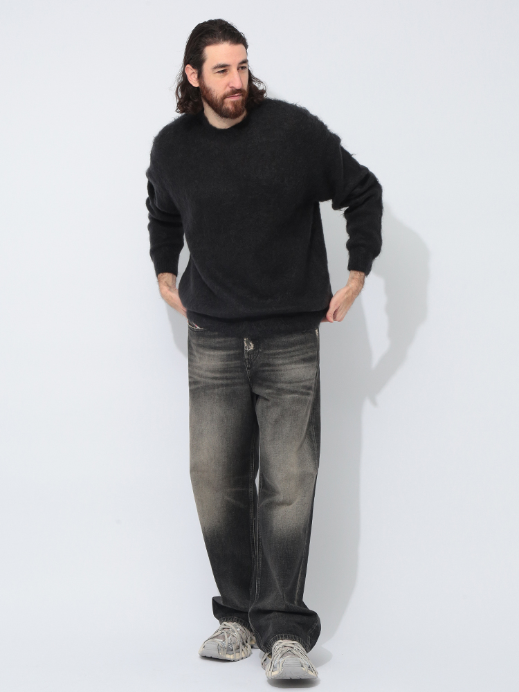 AURALEE (オーラリー) モヘヤ クルーネック ニット AURALEEA24AP03K