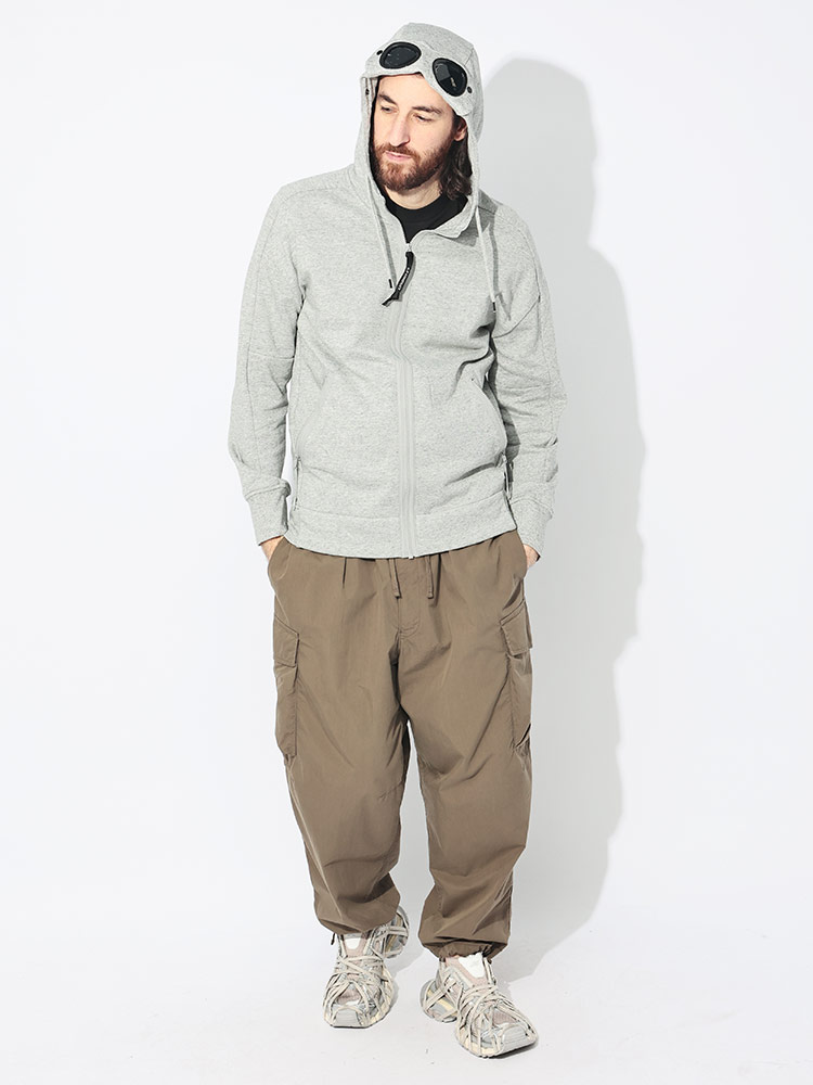 C.P COMPANY (シーピーカンパニー) ジップポケット フルジップ