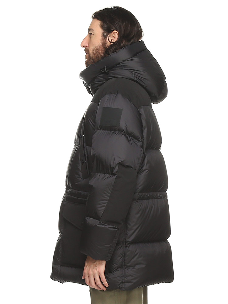 BURBERRY (バーバリー) ハイネック フーデッド ダウンコート BB8073307