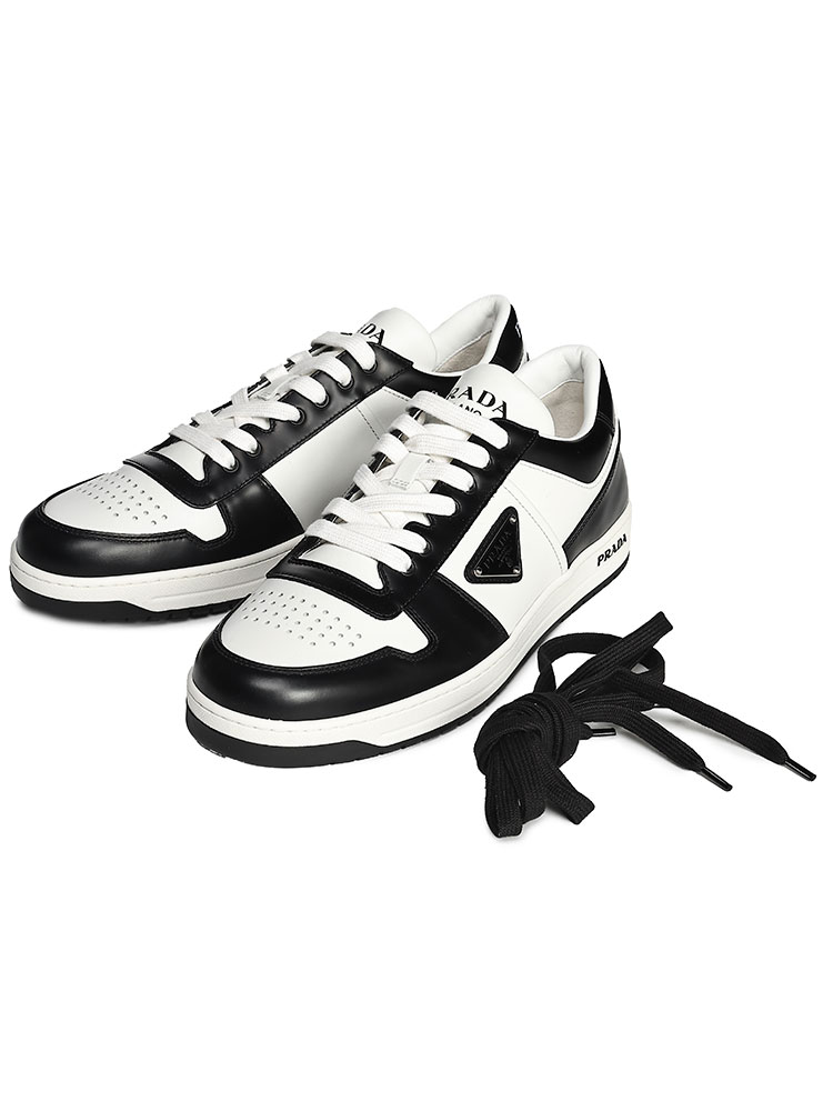 PRADA (プラダ) ロゴ レザー ローカットスニーカー PR2EE3643LKG