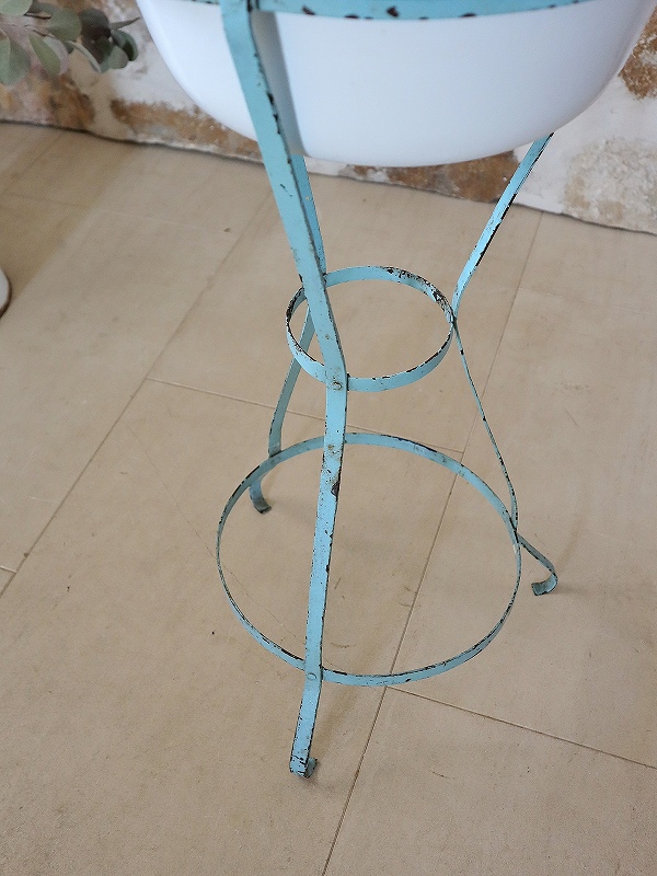 フランスホーロー製ウォッシュスタンドはかわいいアンティークネット