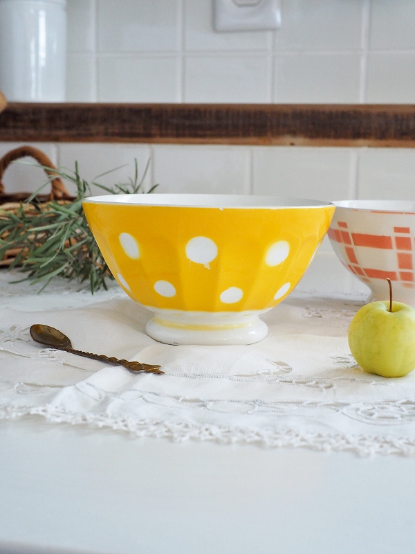 フランスディゴワン＆サルグミンヌ製水玉のカフェオレボウルはかわいい