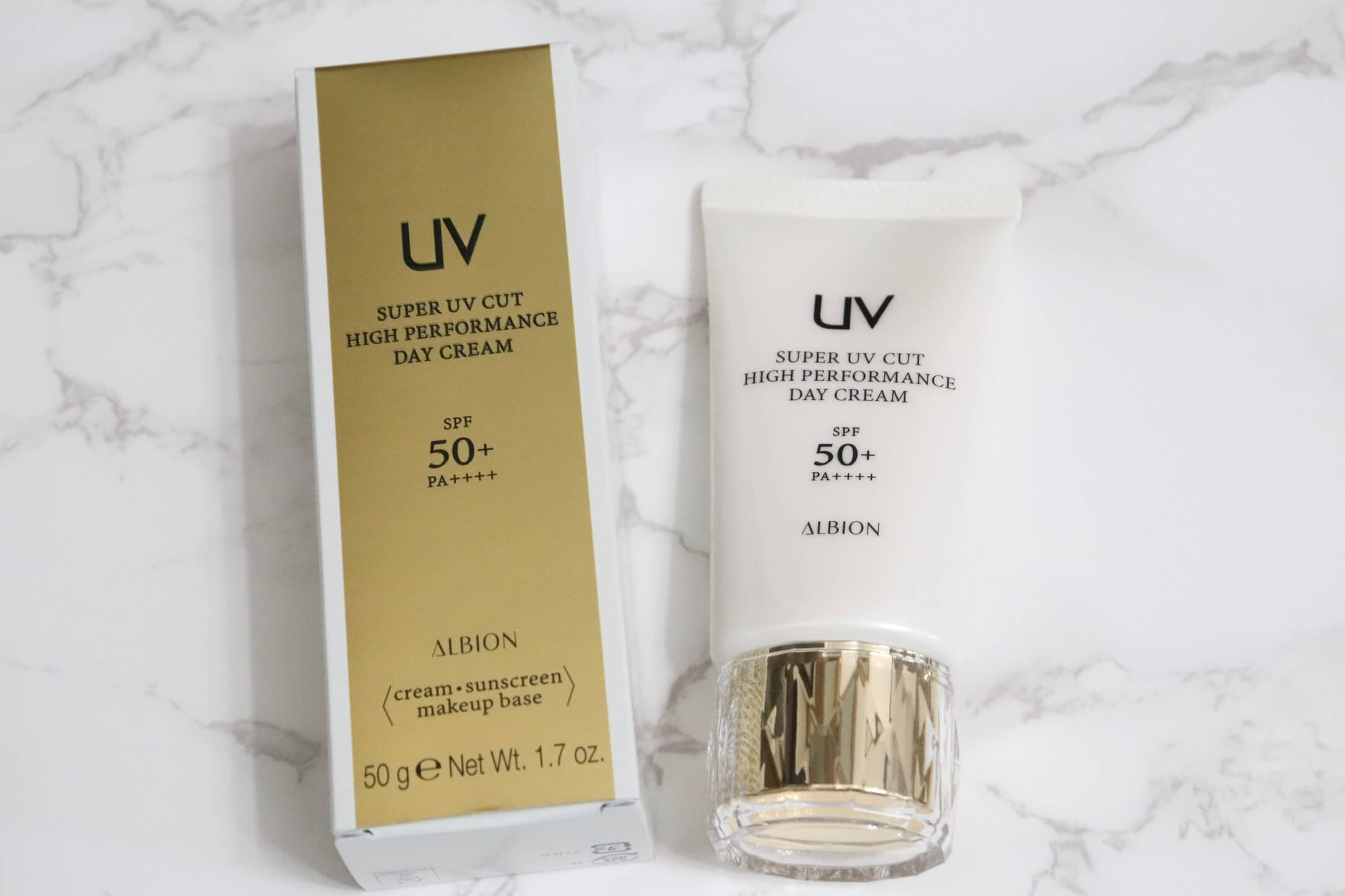 アルビオン スーパー UV カット ハイパフォーマンス デイクリーム使用