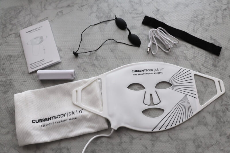 カレントボディの美顔器】「CurrentBody skin LEDライトセラピーマスク
