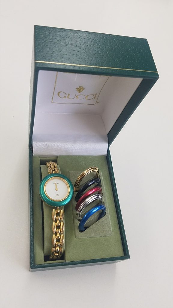 GUCCIチェンジベゼル 5色 クオーツ 腕時計の買取実績 | 買取専門店さすがや