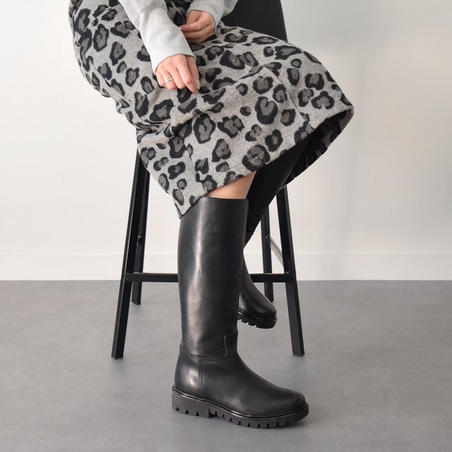 コルソローマ ノーヴェ CORSO ROMA 9 インヒールバックジップロング