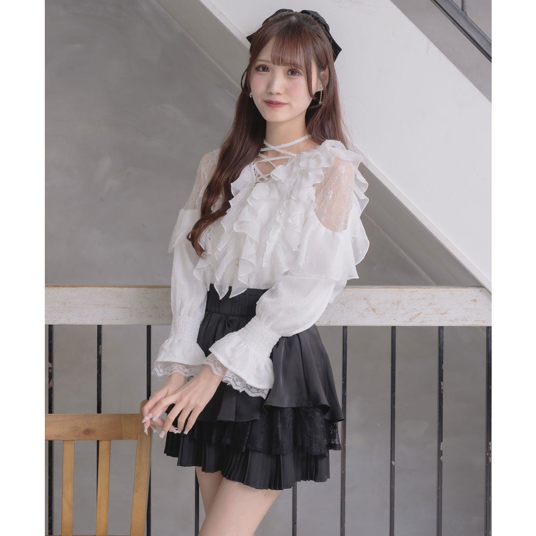 クチュールバイロジータ couture BY ROJITA クロスネックフリル