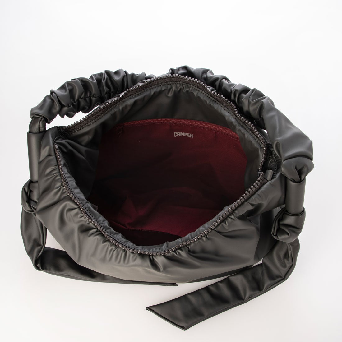 カンペール CAMPER PUFFER ショルダーバッグ （チャコールグレー