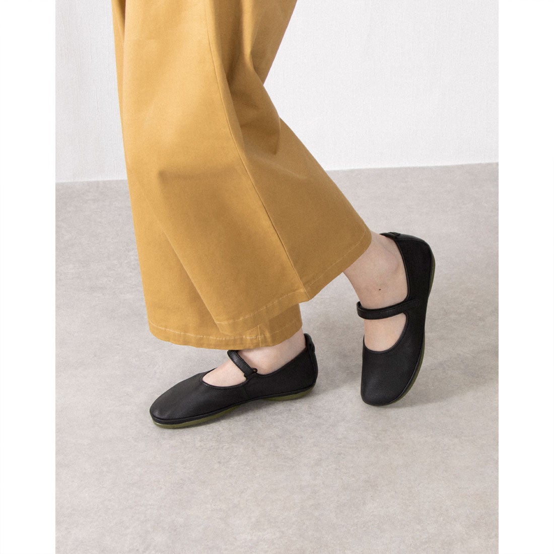 美品カンペール 本革レザー ライトニナ メリージェーン ストラップ