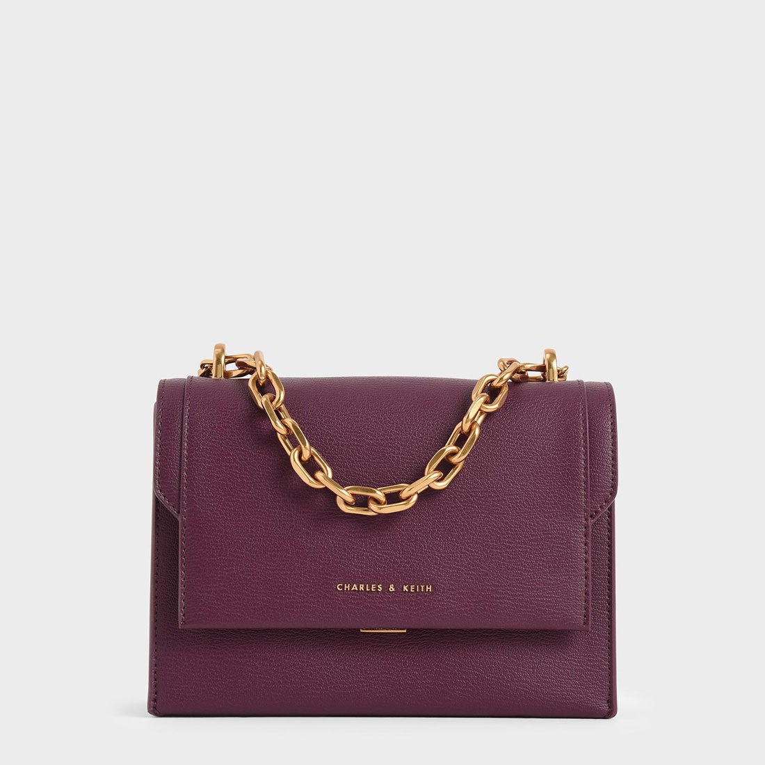 CHARLES & KEITH フロントフラップ チェーンハンドルクロスボディ