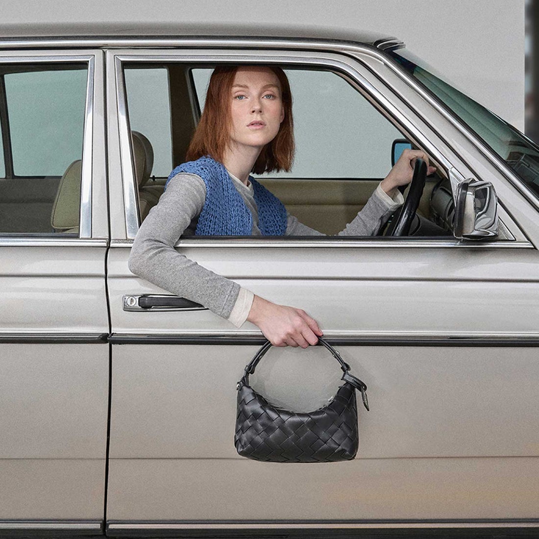 CHARLES & KEITH Ivette イヴェット ウーブンショルダーバッグ （Noir