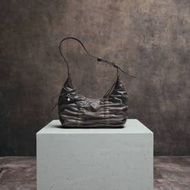 CHARLES & KEITH Kadee ケーディー ルーシュドホーボーバッグ