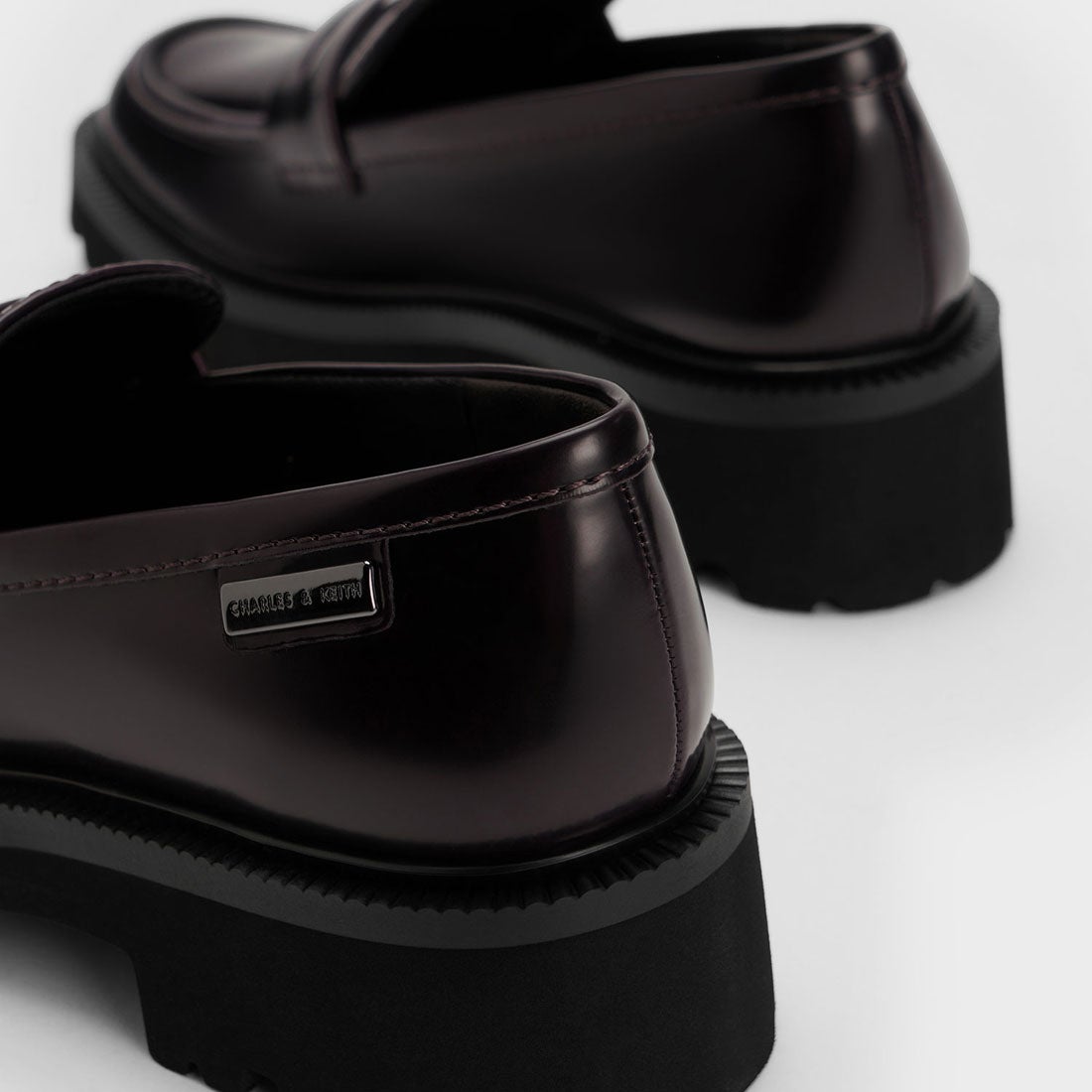 CHARLES & KEITH カバードリッジソール ローファー 【再入荷