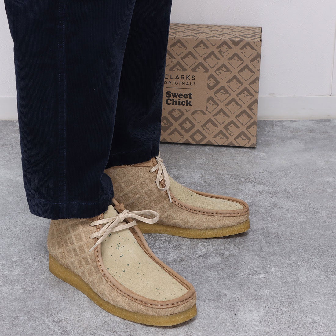 CLARKS ORIGINALS X SWEET CHICK Wallabee Boot / メンズワラビー