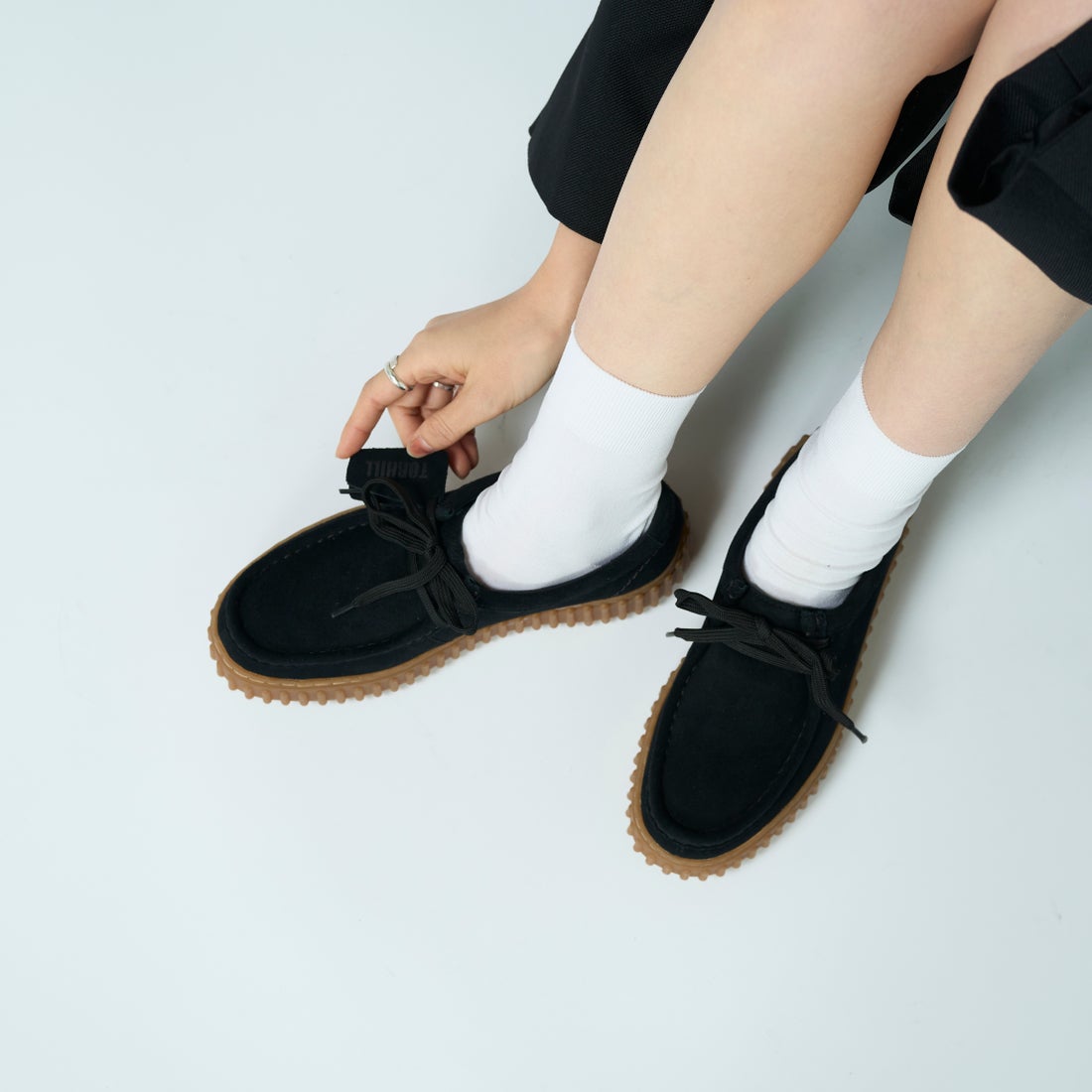 Torhill Bee / レディース トーヒルビー （ブラックスエード） -Clarks